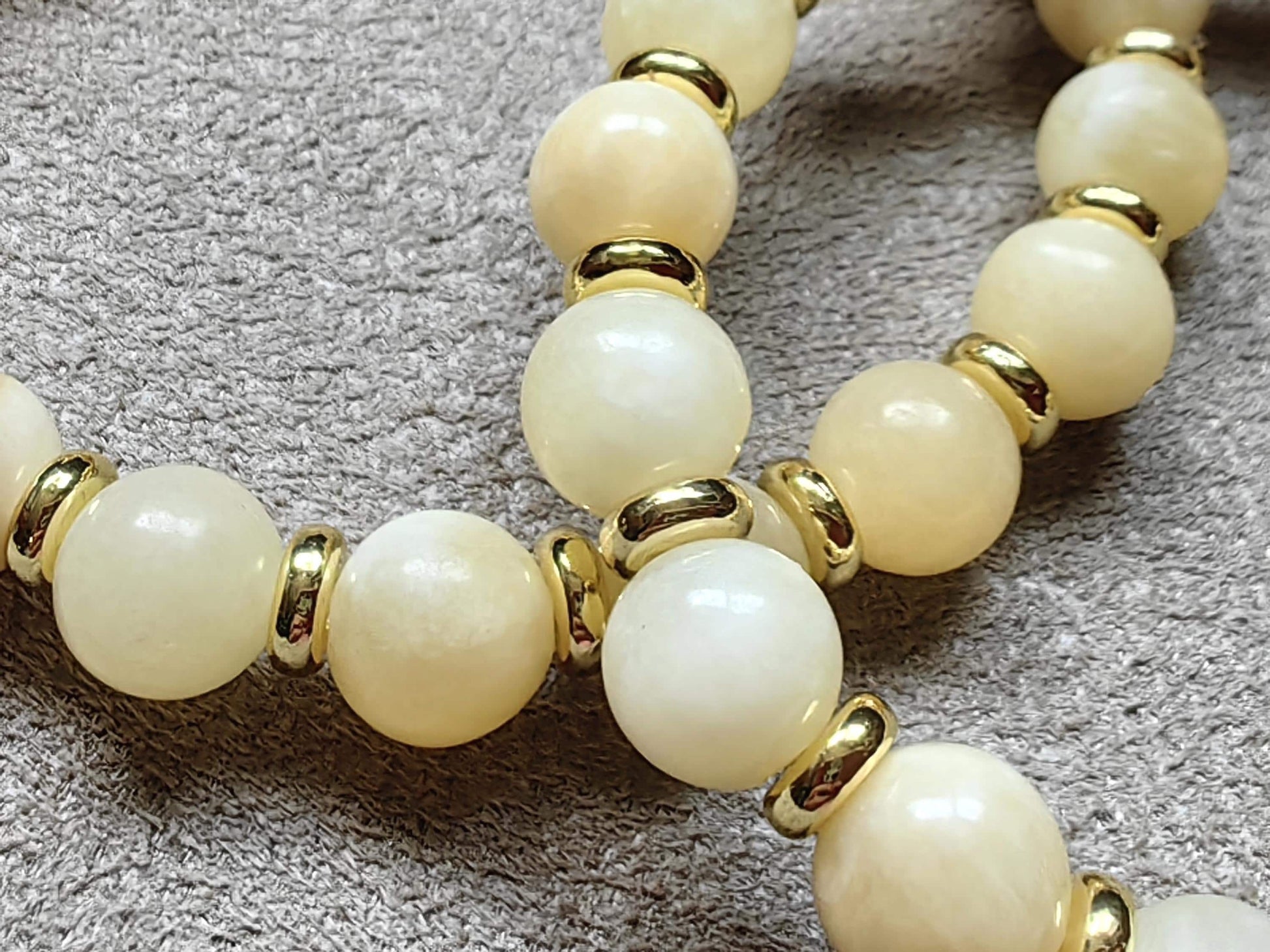 Natural Yellow Honey Jade Bracelets Healing Gemstone
