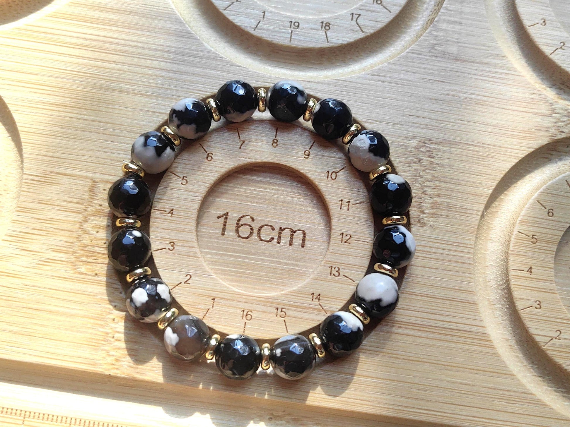 Agate Beads Bracelet with Golden Plated Elements