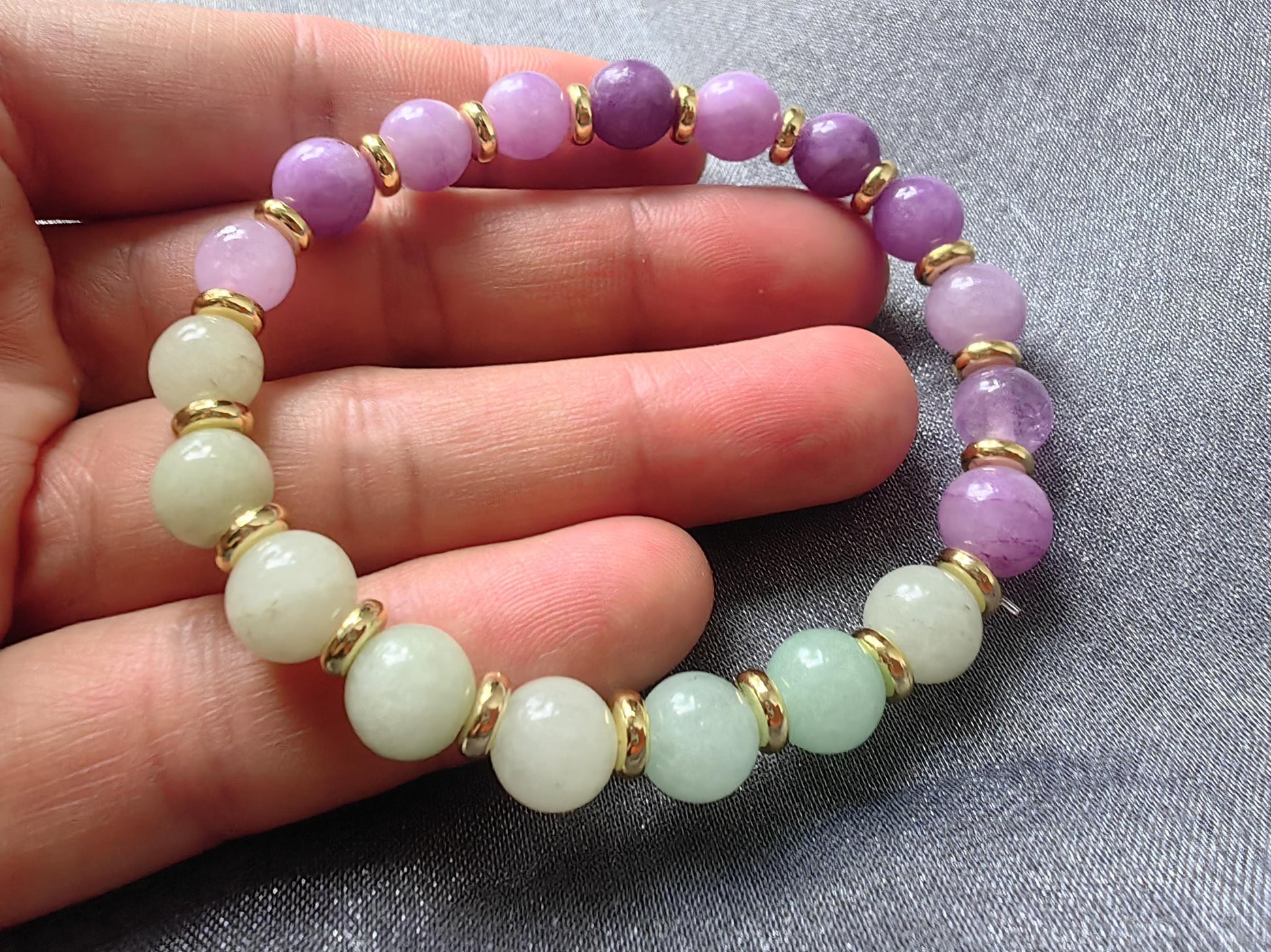 Jadeite Malaysia Natural Stones Bracelet with Golden Colored Parts