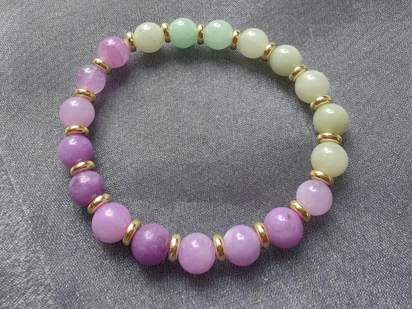 Jadeite Malaysia Natural Stones Bracelet with Golden Colored Parts
