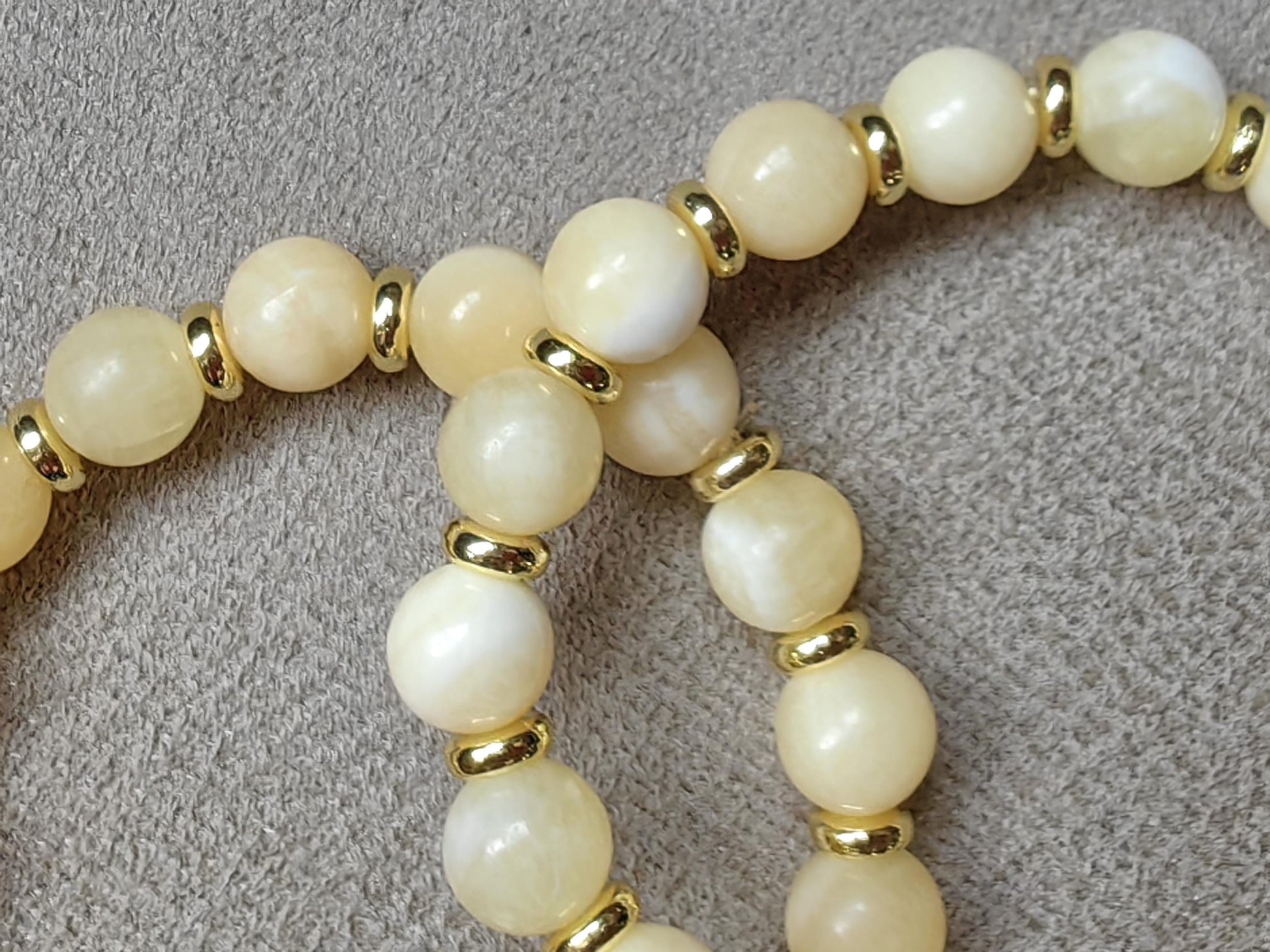 Natural Yellow Honey Jade Bracelets Healing Gemstone