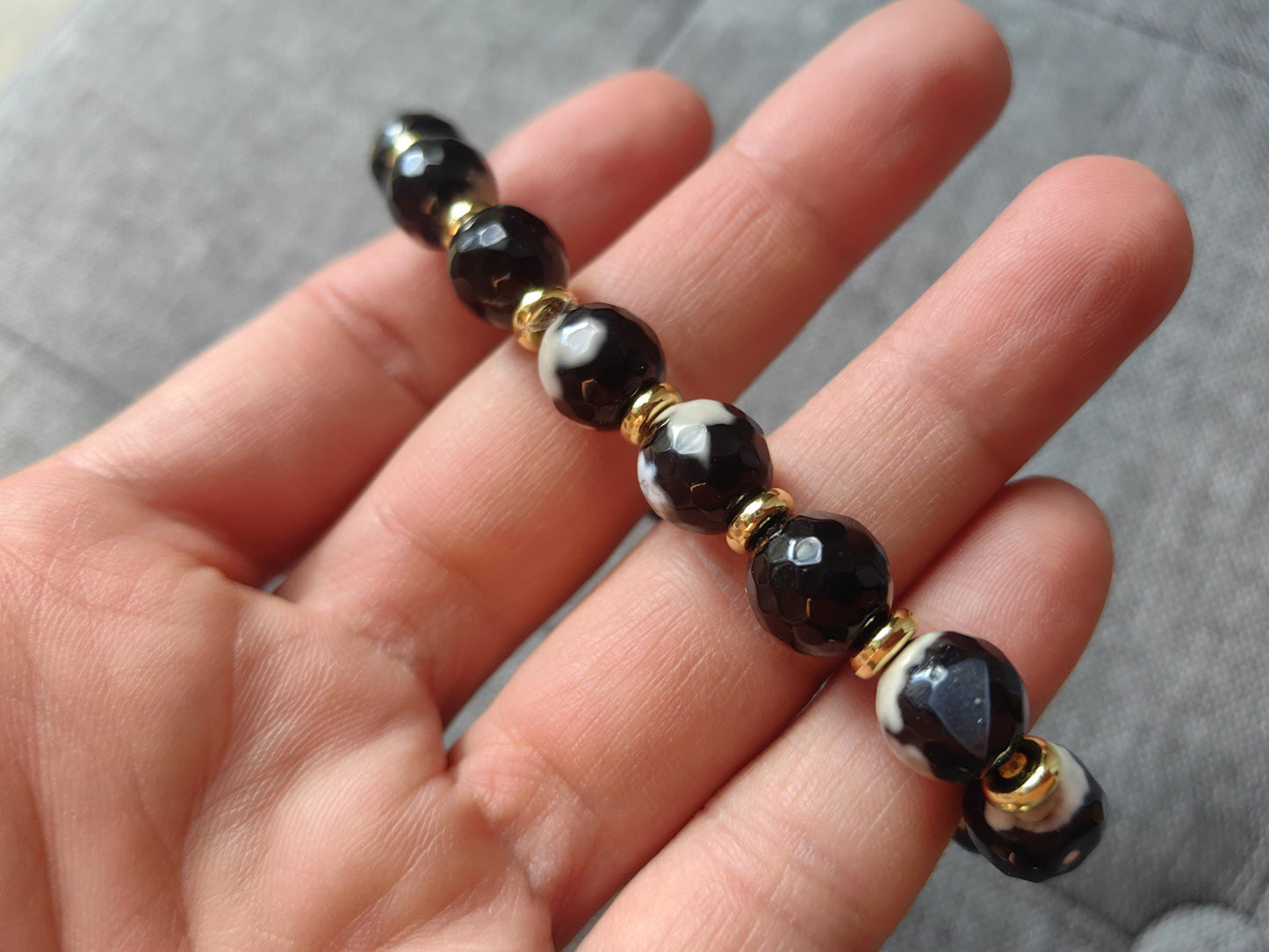 Agate Beads Bracelet with Golden Plated Elements